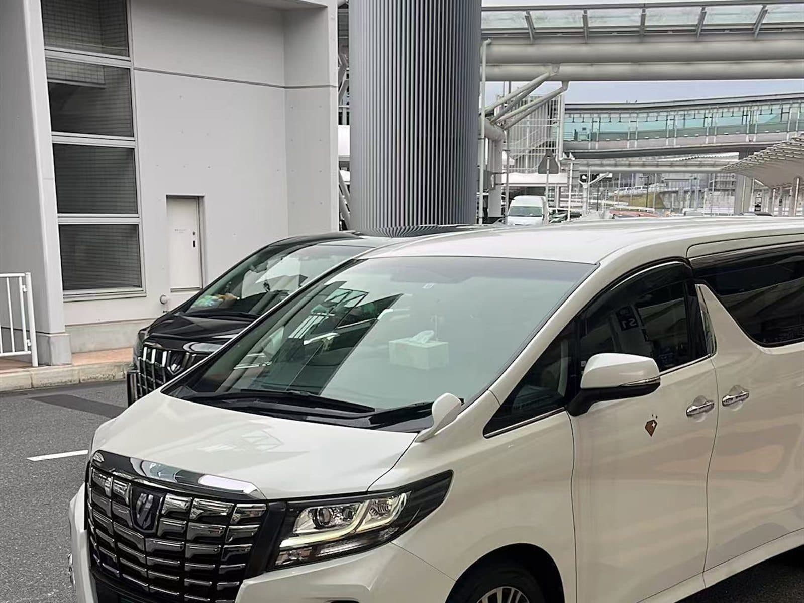 Narita airport transfer to Tokyo
